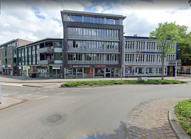 Portiekflat Hoofdstraat 166 in Emmen