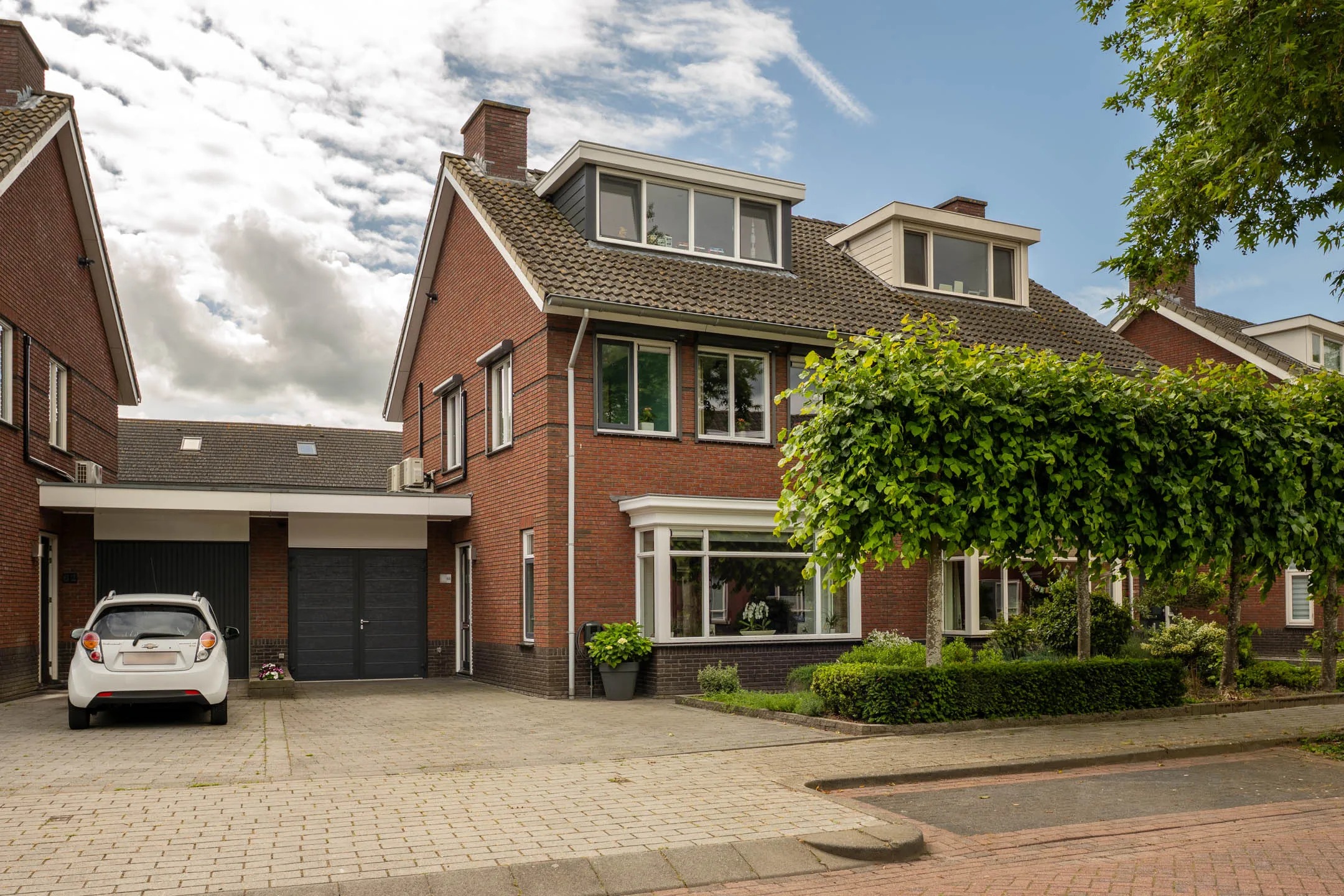 2-onder-1-kapwoning in d' Hoef 60 in Hoogerheide