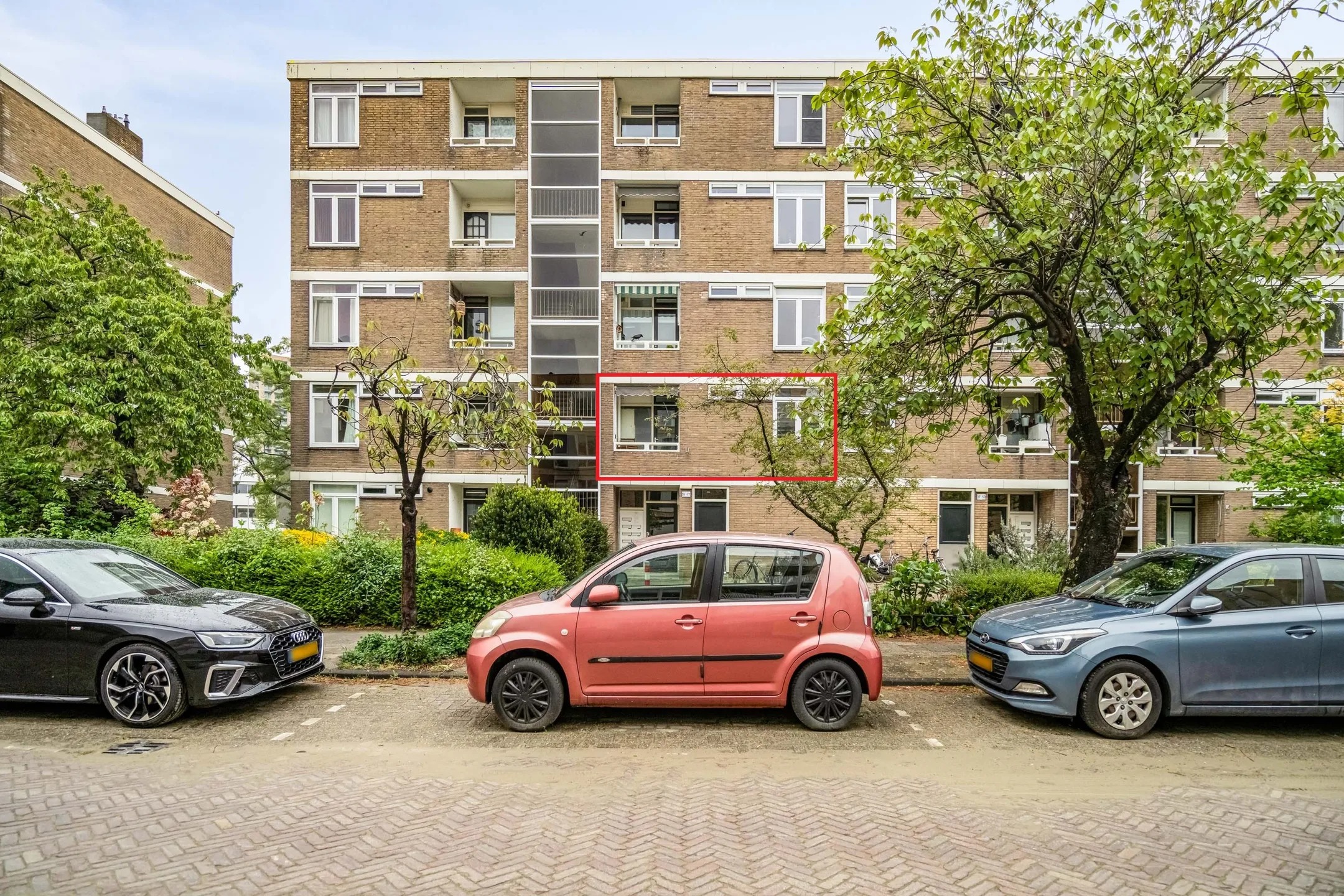 Portiekflat Paramaribostraat 55 in Leiden