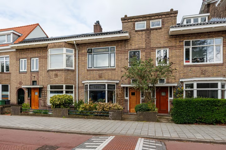 Tussenwoning Julianalaan 93 in Delft
