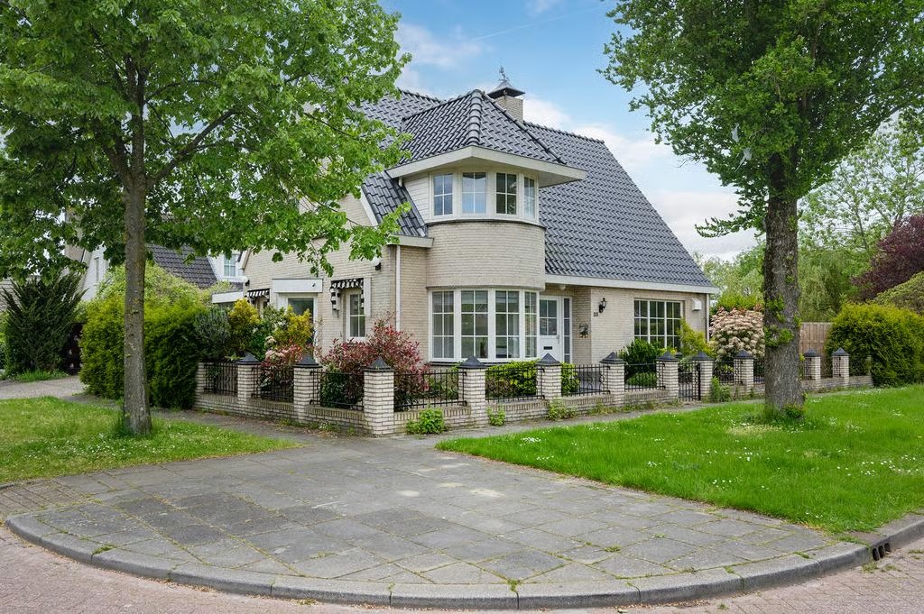 Vrijstaande woning Simone Signoretstraat 23 in Almere
