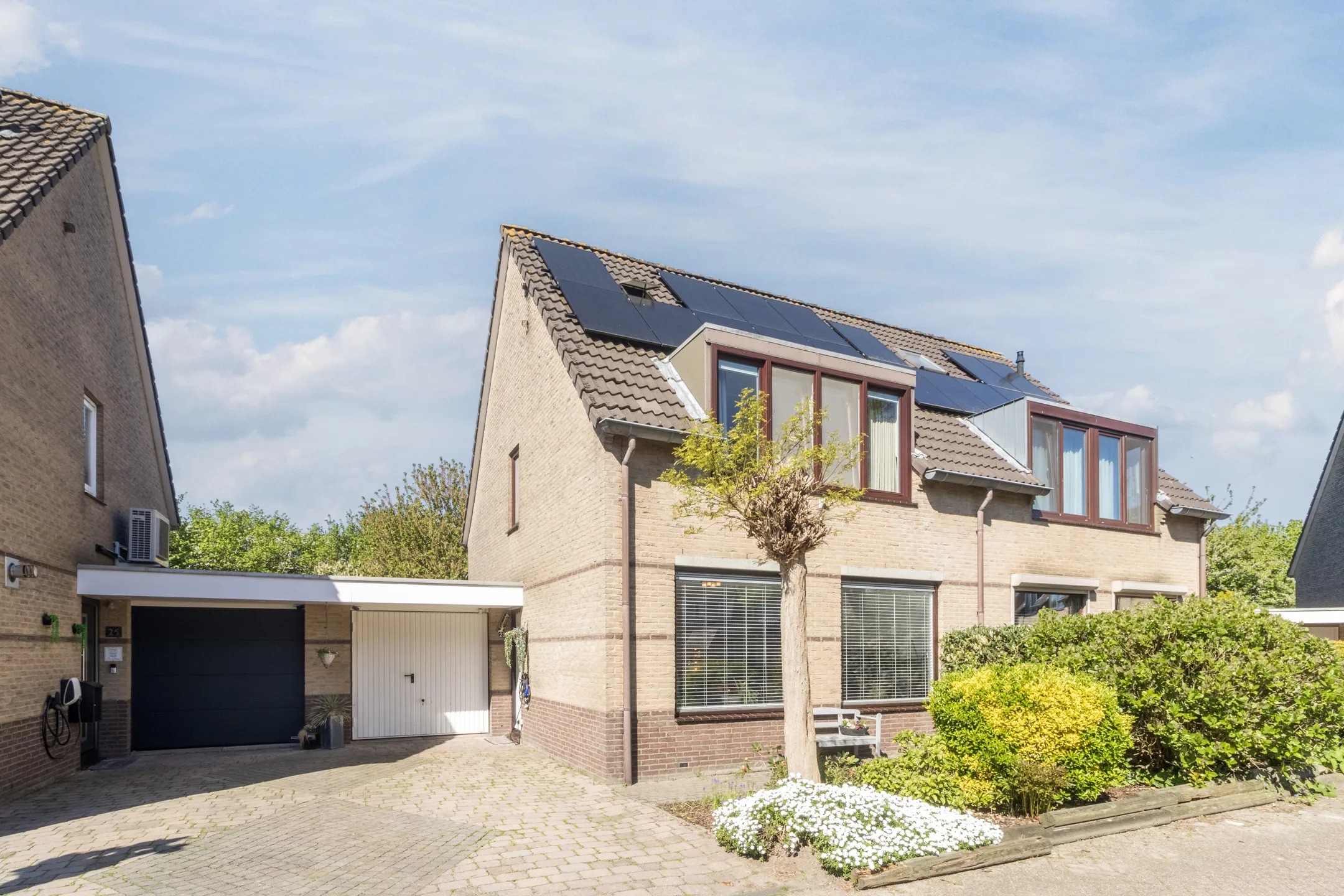 Geschakelde 2-onder-1-kapwoning Mokkabruin 23 Zoetermeer
