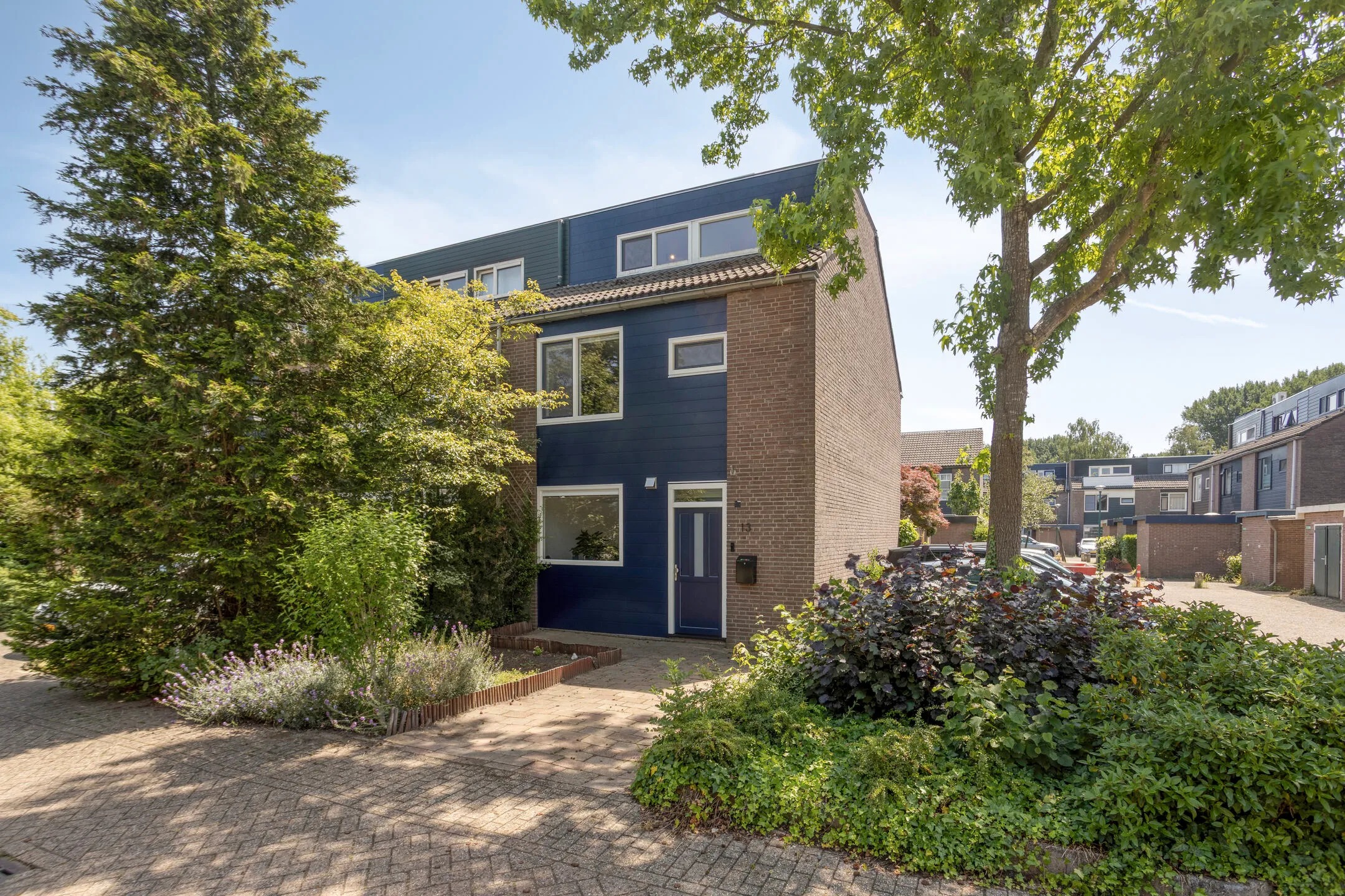 Hoekwoning Duivenkamp 13 in Maarssen