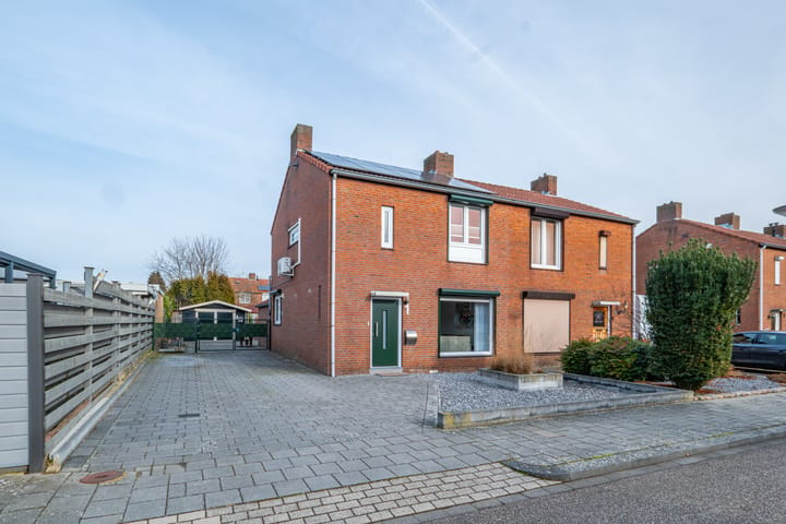 2-onder-1-kapwoning Emmastraat 1 in Linne