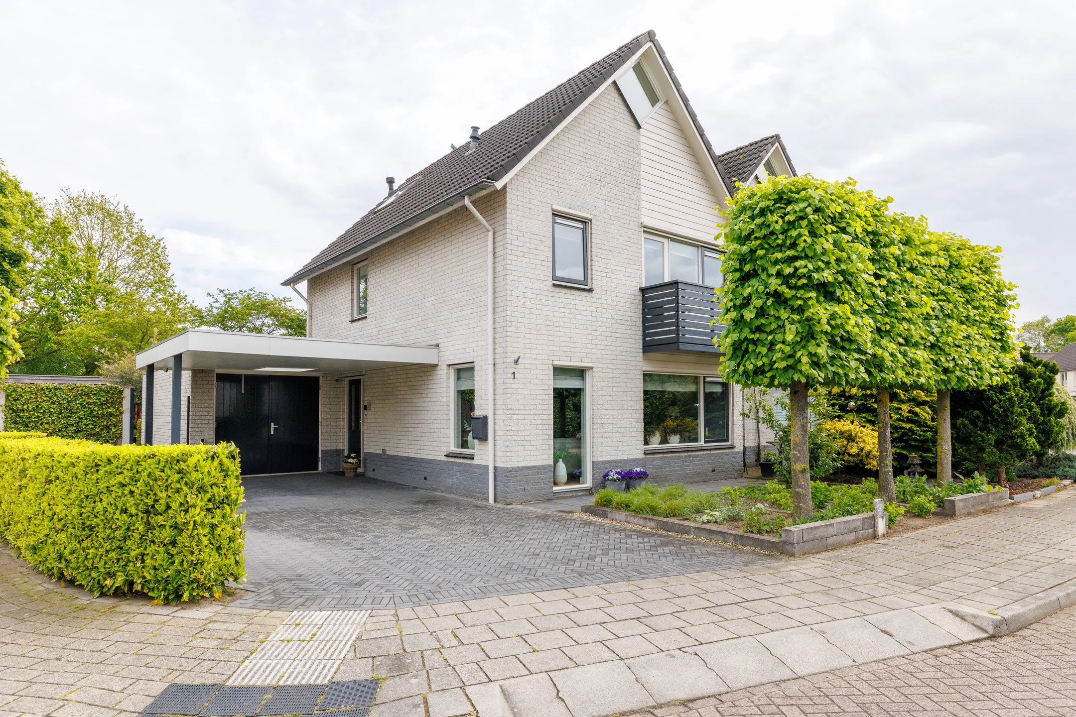 Halfvrijstaande woning Leeuwebek 1 Haaksbergen