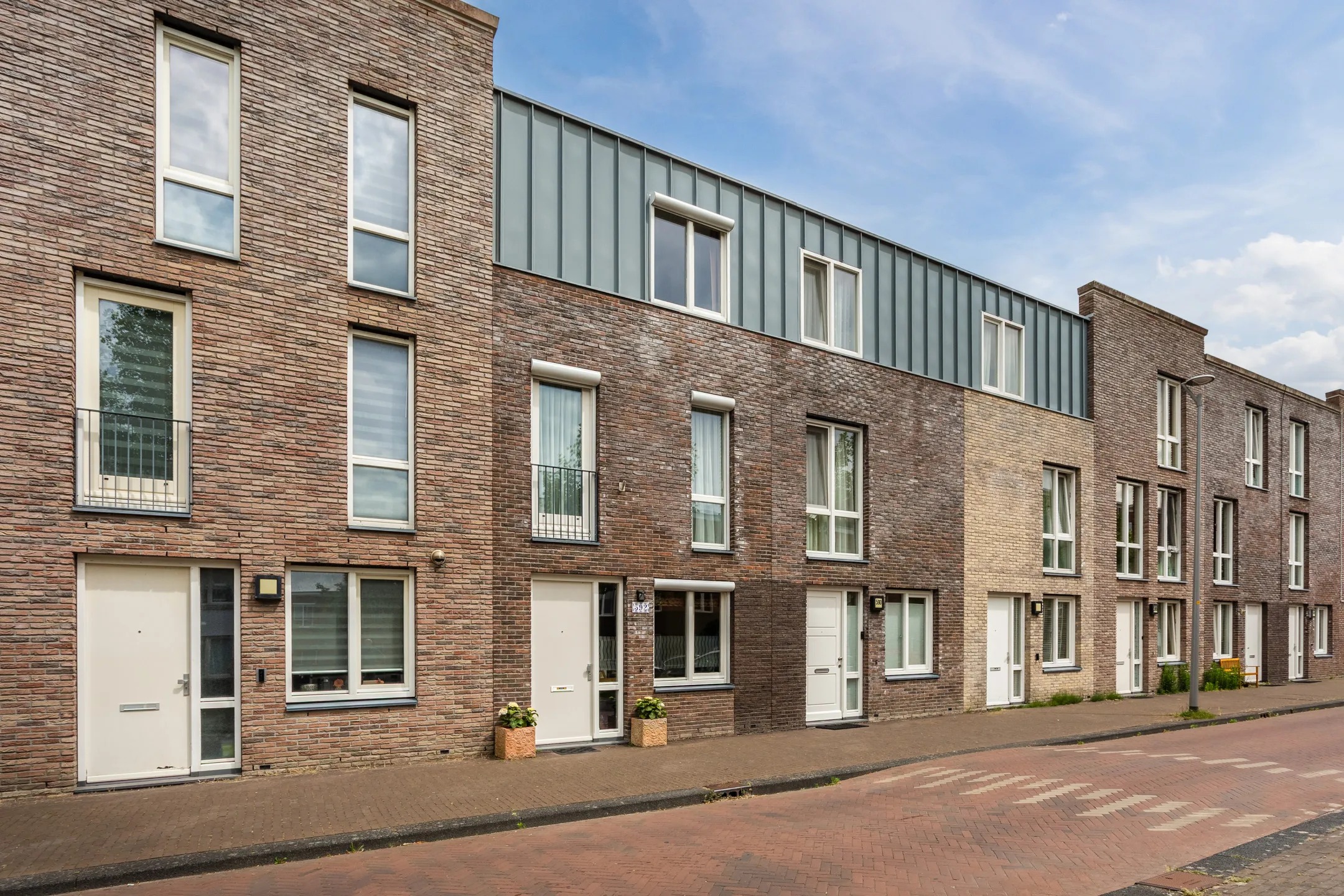 Tussenwoning Beneluxlaan 592 Almere