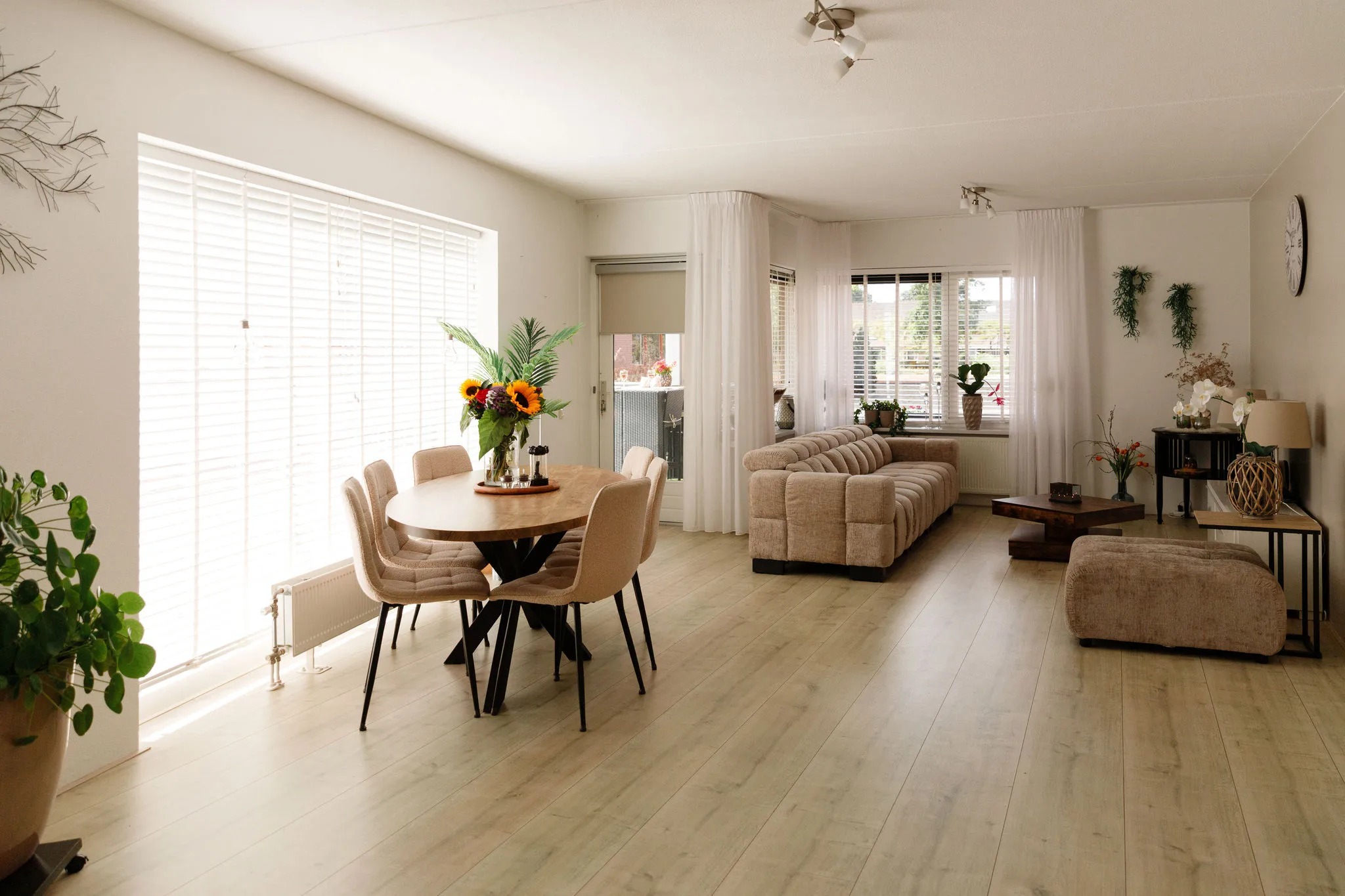 Portiekflat van der Hoopstraat 57 B in Beverwijk