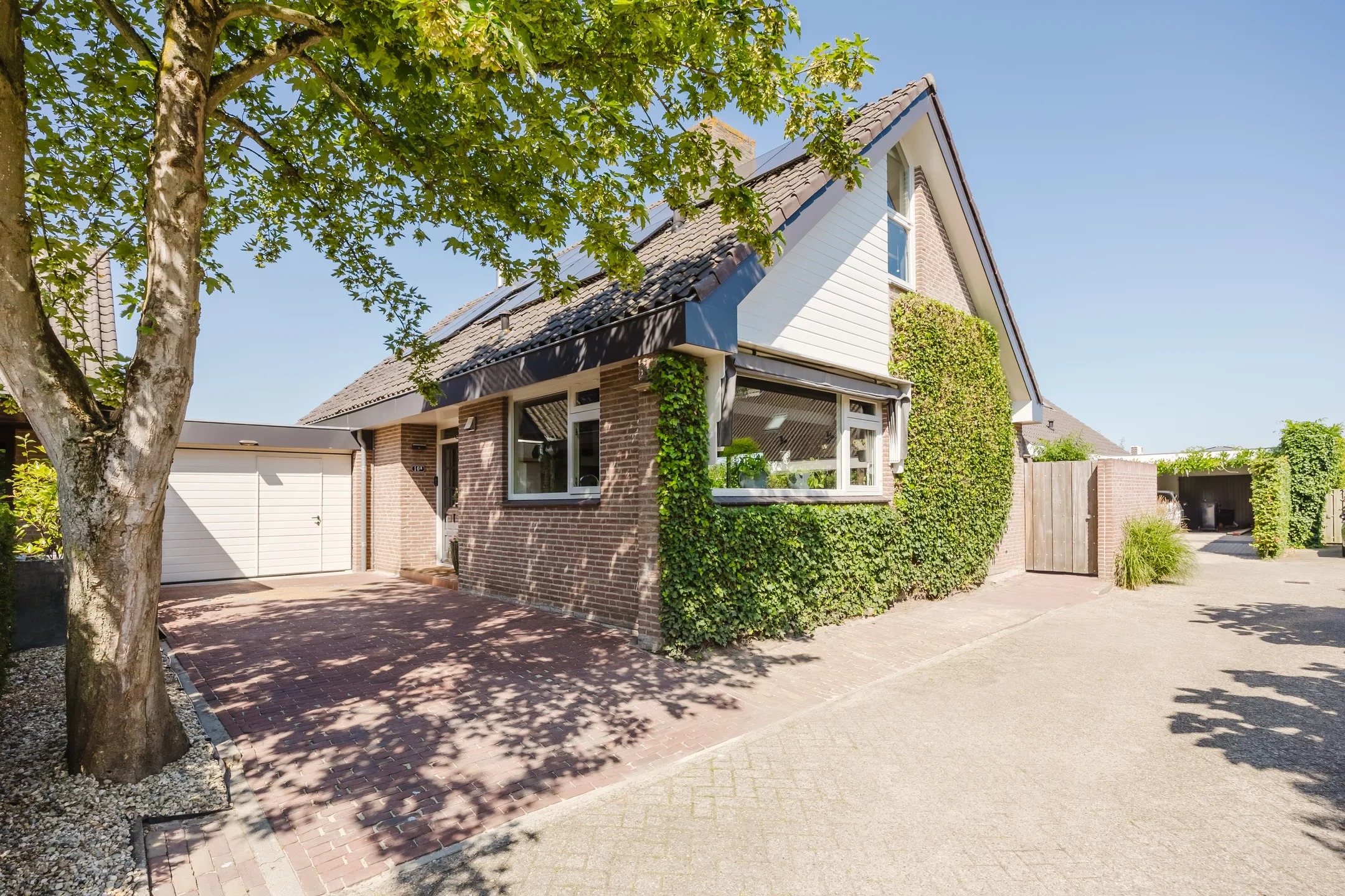 Geschakelde woning Binnendams 10 A Hardinxveld-Giessendam