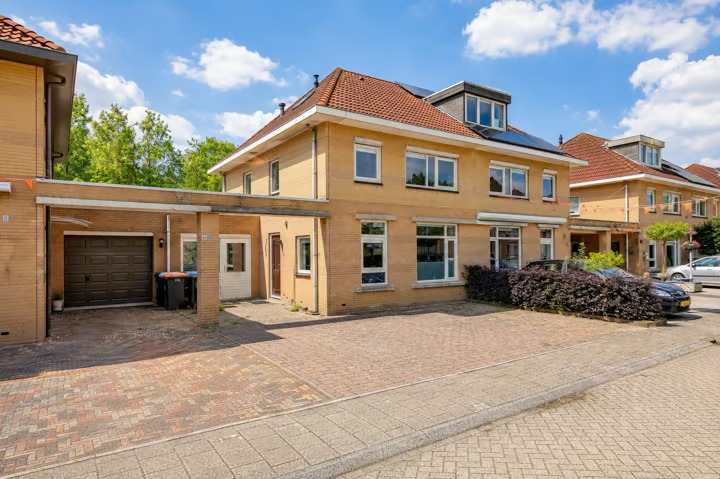 Geschakelde 2-onder-1-kapwoning Stadseiland 92 in Lelystad