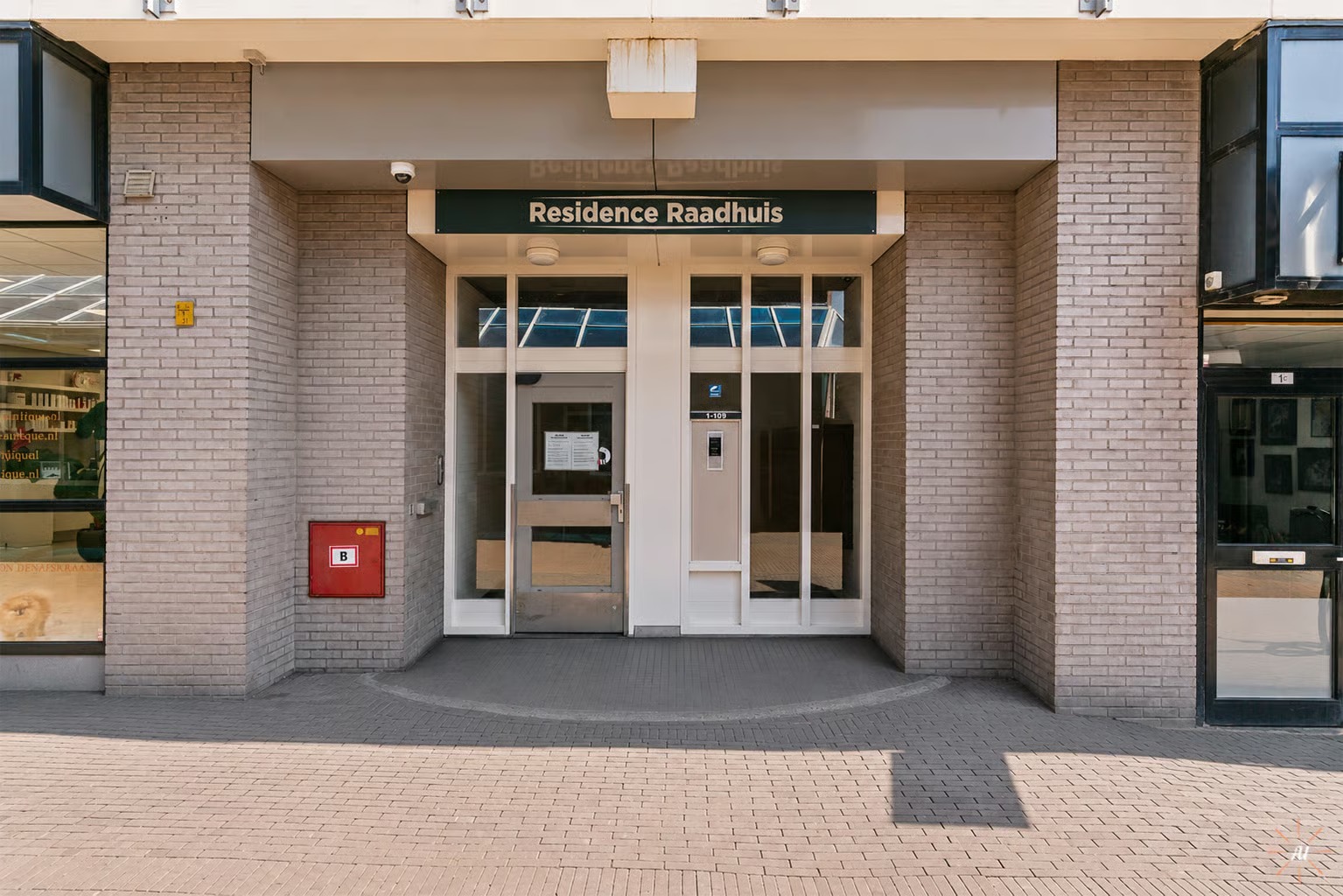 Portiekflat Raadhuisstraat 55 in Beverwijk