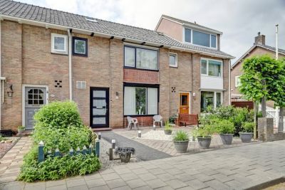 Tussenwoning Ophelialaan 225 in Aalsmeer