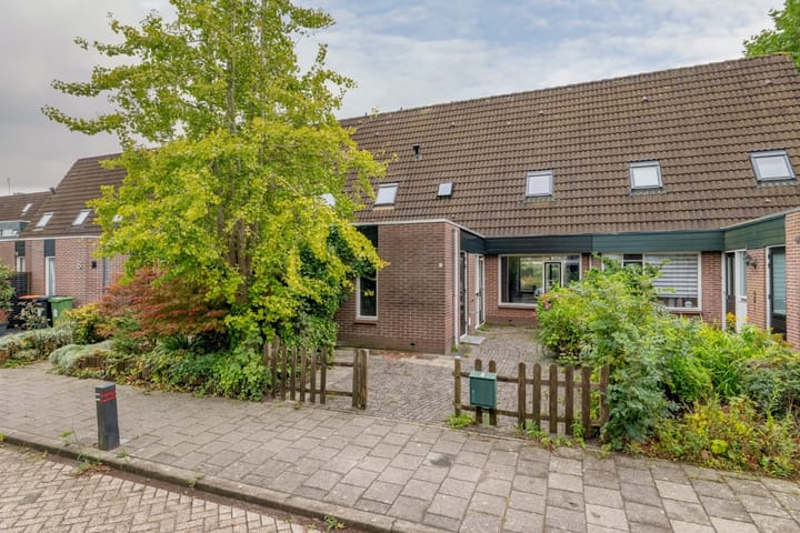 Eengezinswoning, tussenwoning Molenhof 4 Avenhorn