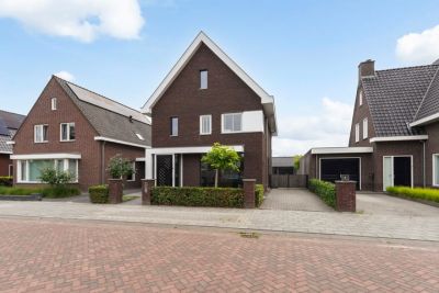Eengezinswoning, vrijstaande woning De Hooivork 19 in De Moer