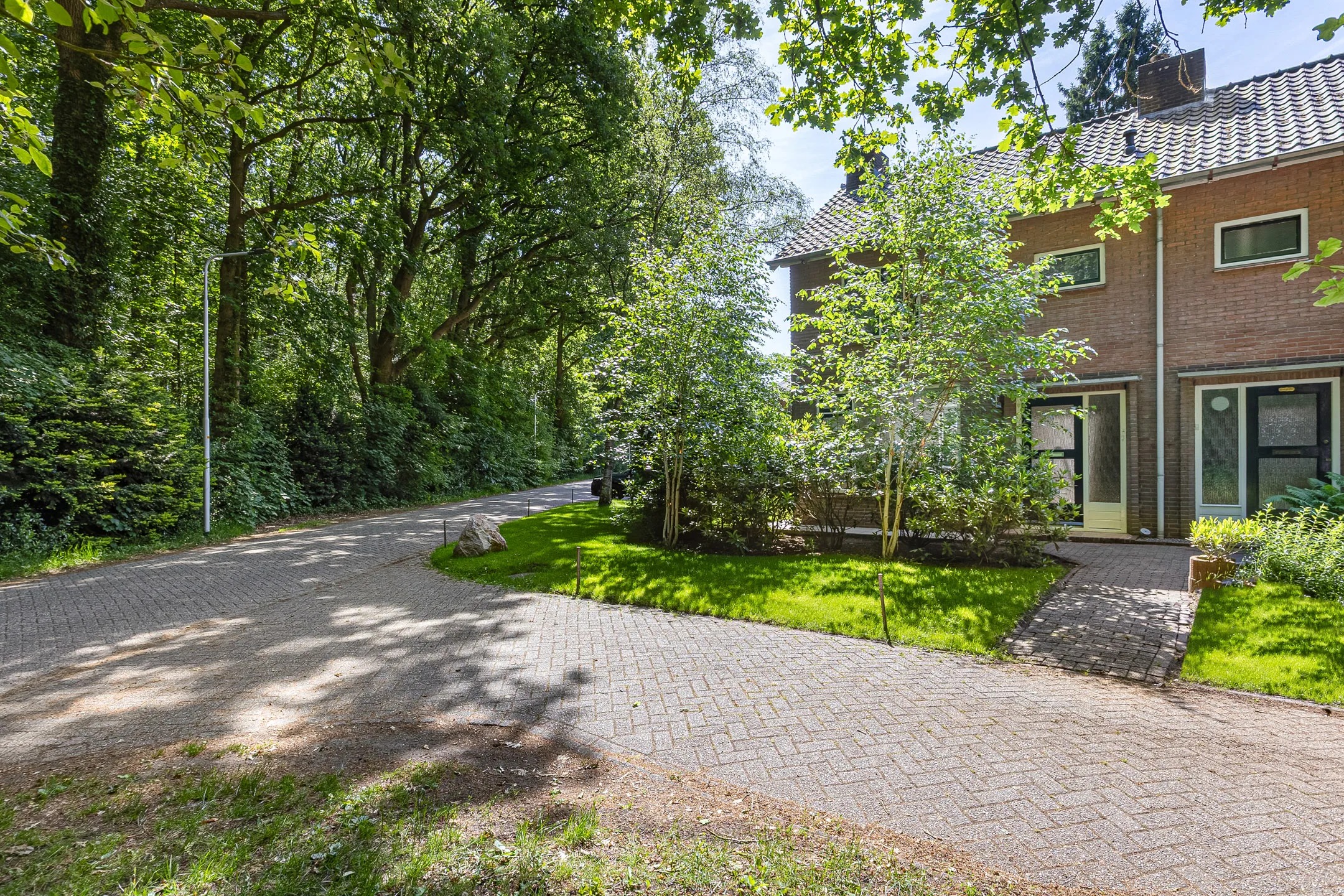Hoekwoning Jacob van Wassenaerlaan 1 in Maarn