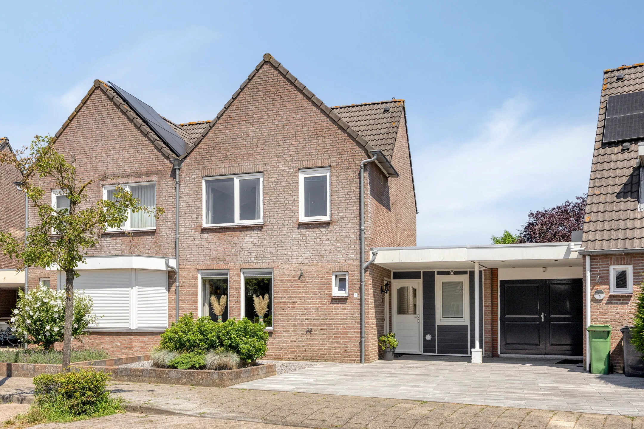 2-onder-1-kapwoning Biesheuvellaan 7 in Vlijmen