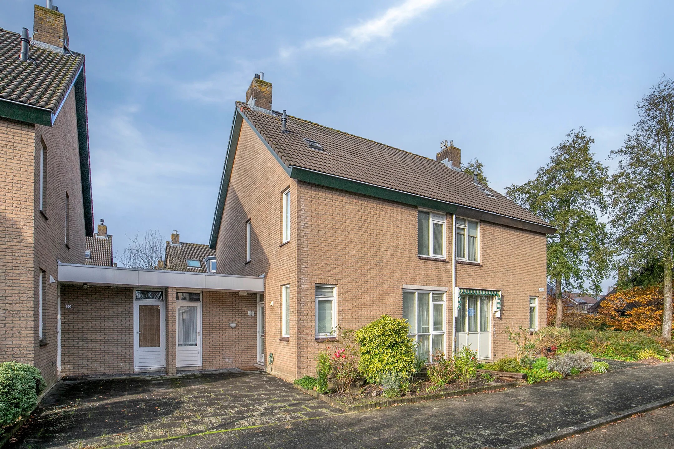 Geschakelde 2-onder-1-kapwoning Valreep 48 in Amstelveen