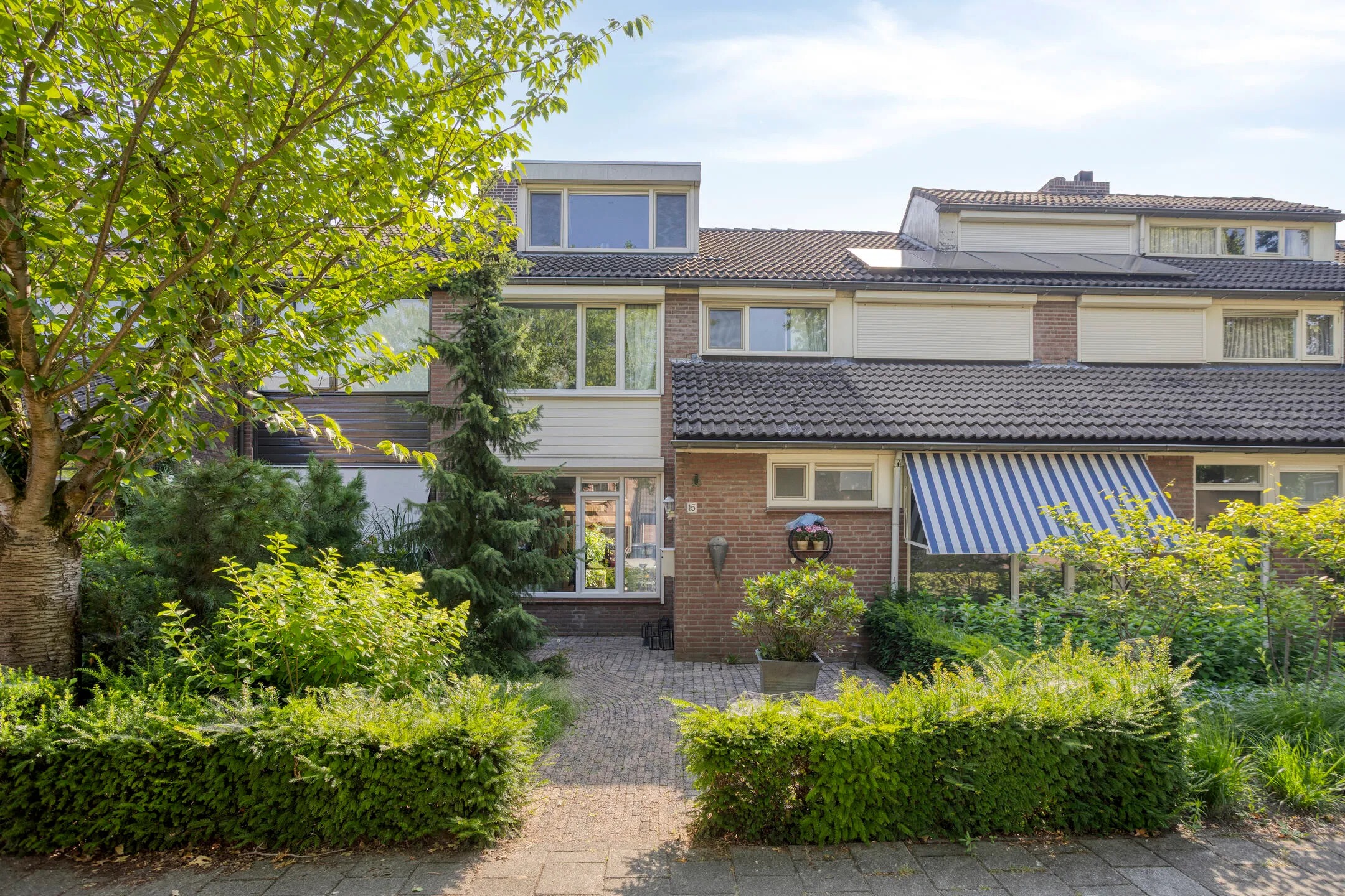 Tussenwoning Dunantlaan 15 in Vlijmen