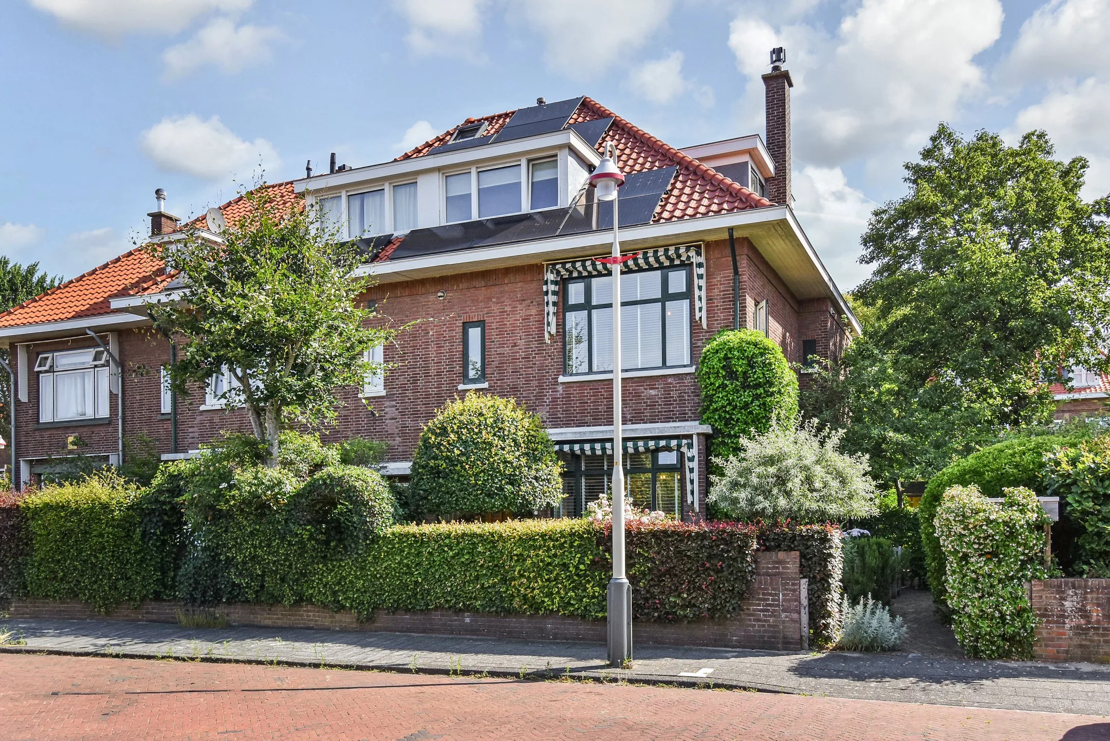 Hoekwoning Kwikstaartlaan 13 Den Haag