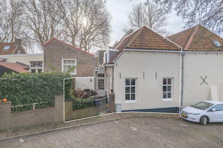 Halfvrijstaande woning Smidsbolwerk 1 in Middelburg