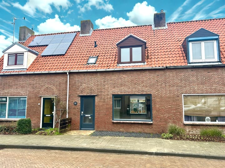 Tussenwoning Quarles van Uffordweg 55 in Oostburg