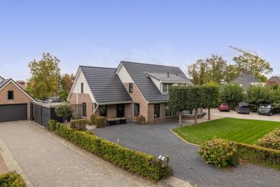 2-onder-1-kapwoning Bredeweg 15 in Waddinxveen