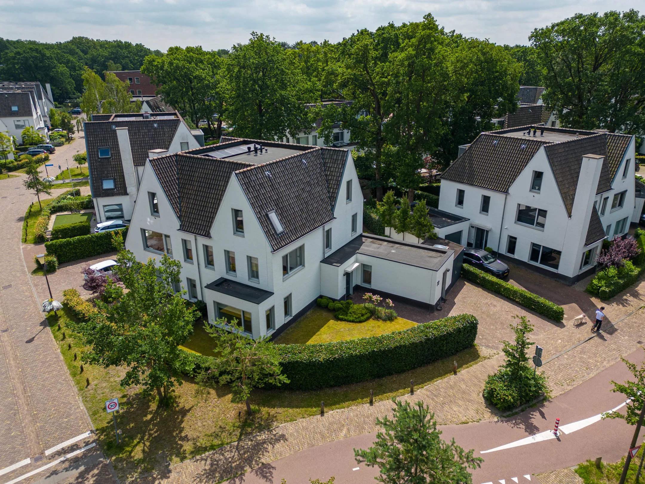 2-onder-1-kapwoning Juliana van Stolberglaan 72 in Vught