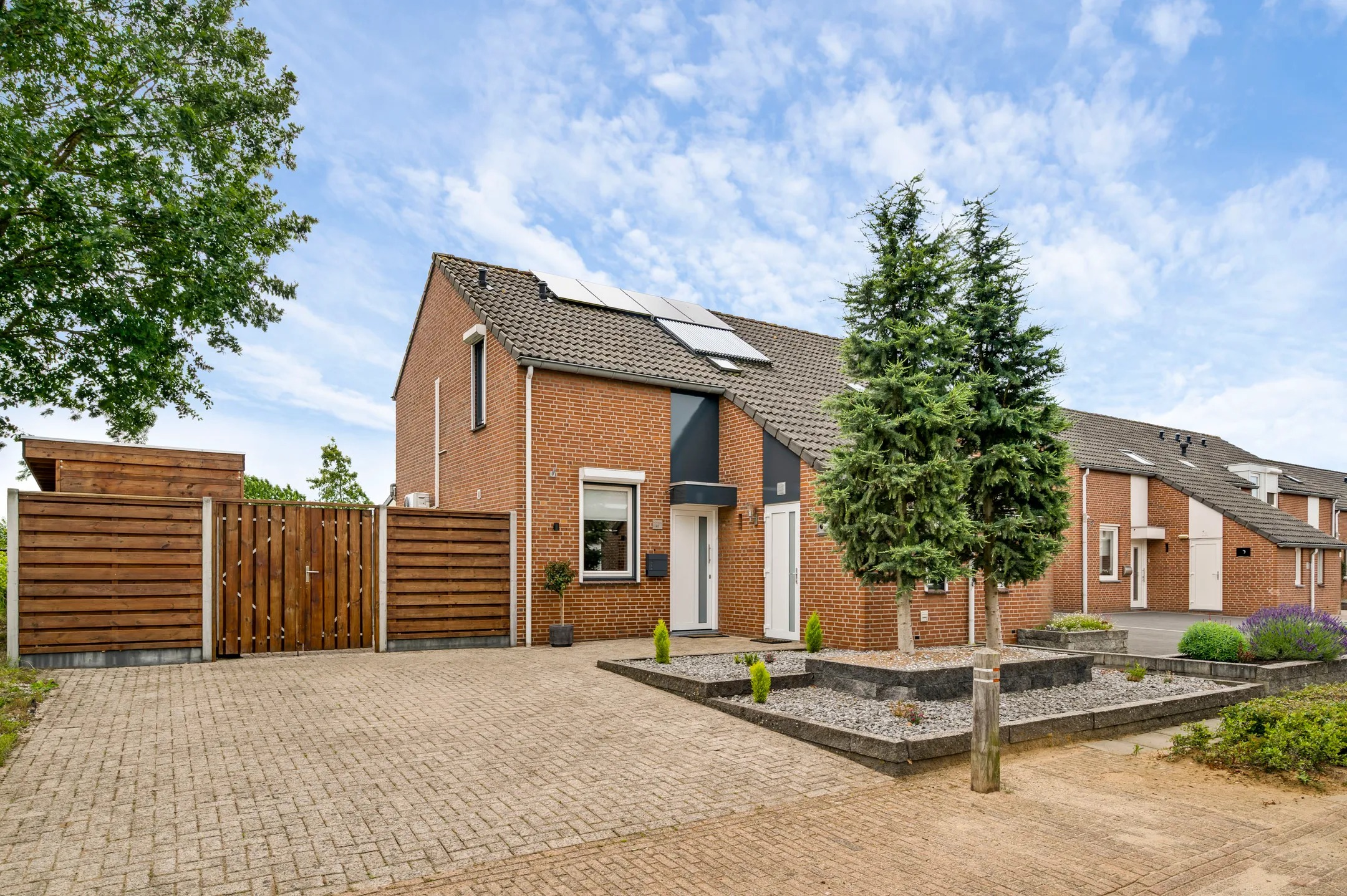 Hoekwoning Kievitstraat 41 in Sint Joost