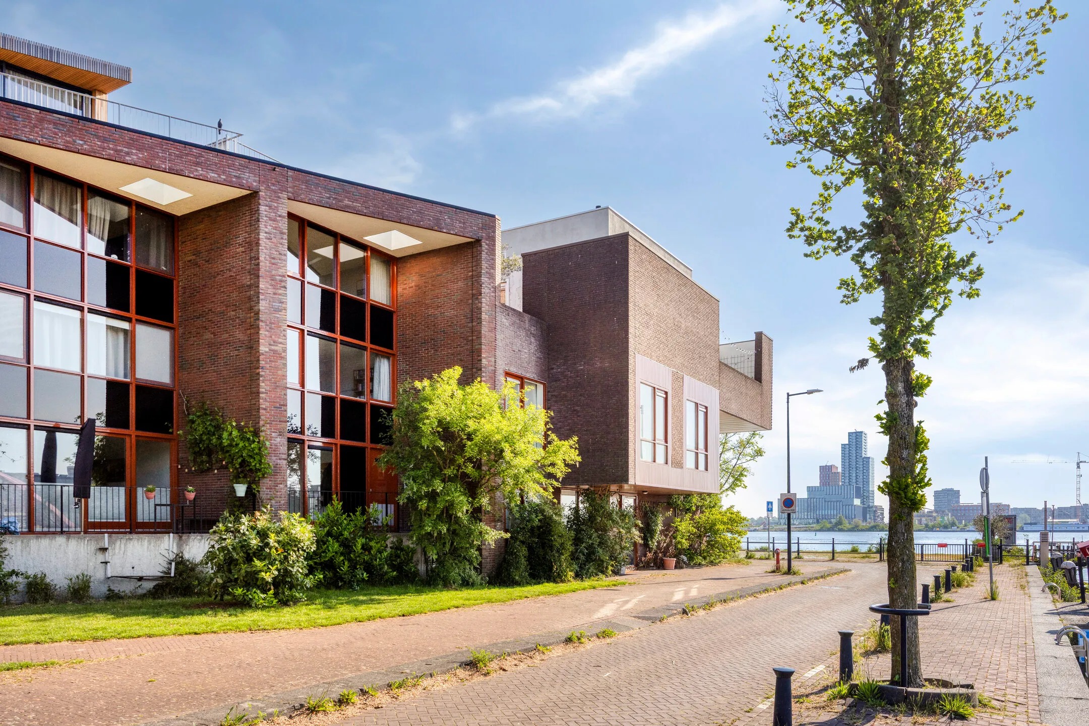 Tussenwoning Keesje Brijdeplantsoen 10 in Amsterdam