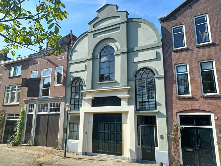 Herenhuis, tussenwoning Peperstraat 128 in Gouda