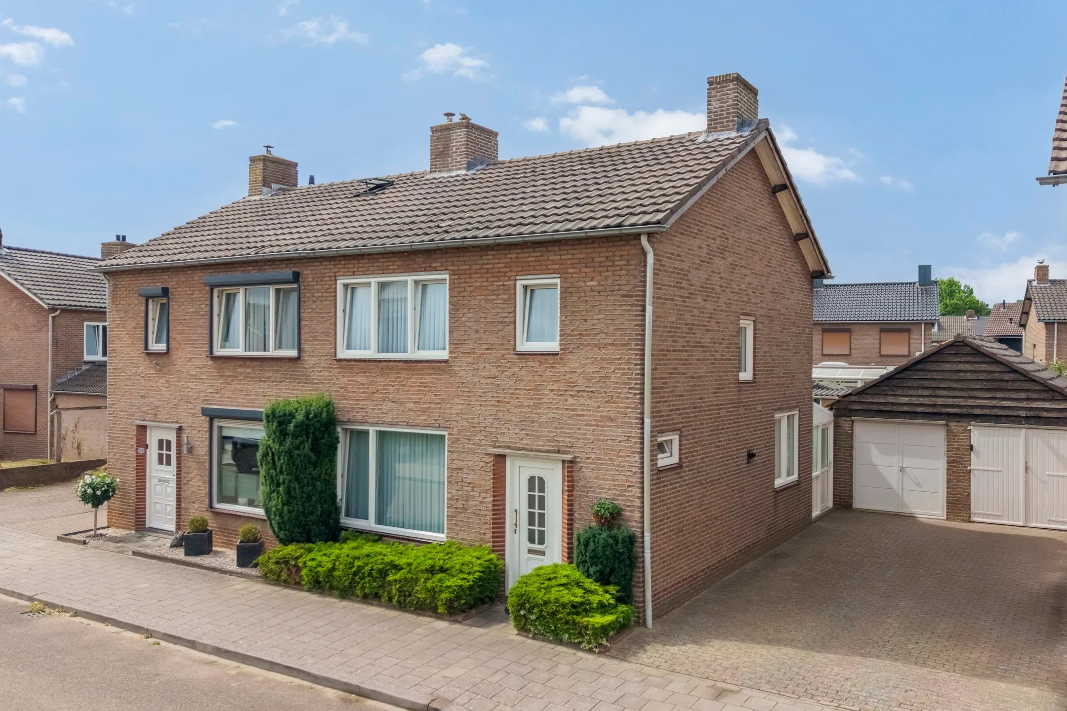 2-onder-1-kapwoning Willem I straat 3 in Belfeld