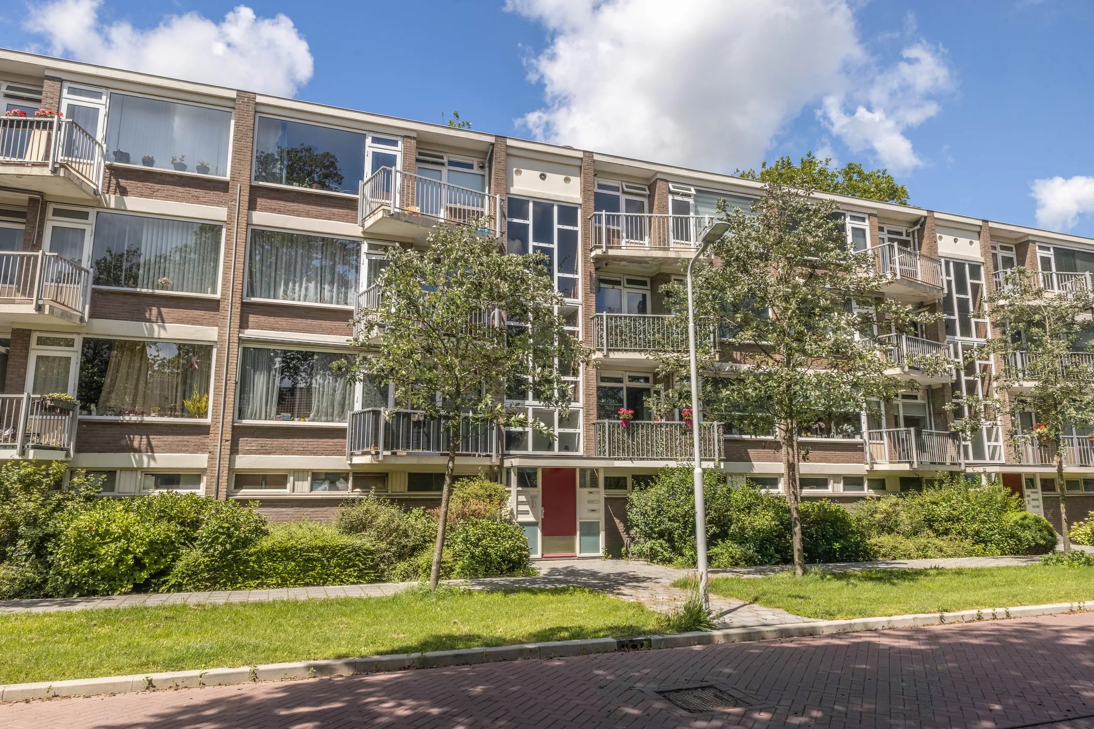 Portiekflat Leeuwerikstraat 39 in Wormerveer