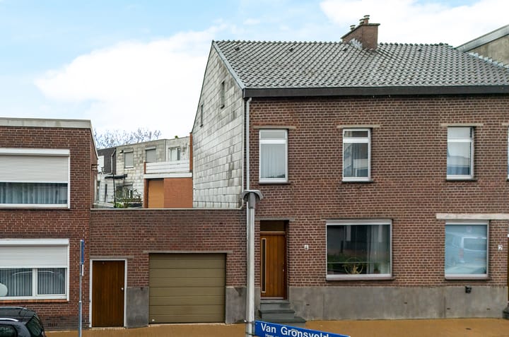 2-onder-1-kapwoning Chevremontstraat 4 in Kerkrade