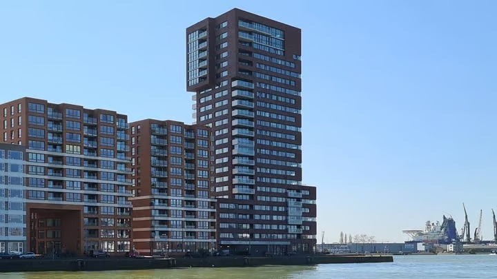 Portiekflat Lloydkade 699 Rotterdam