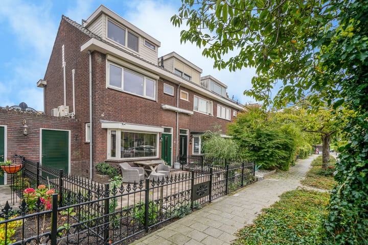 Hoekwoning Van Brienenoordstraat 15 Rotterdam