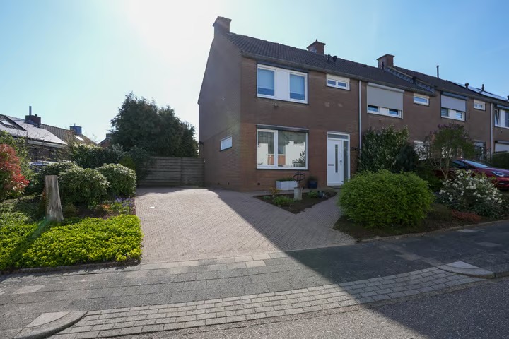 Hoekwoning van Renessestraat 19 in Vijlen