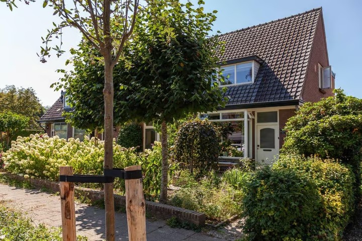2-onder-1-kapwoning Lunenburg 8 in Veenendaal