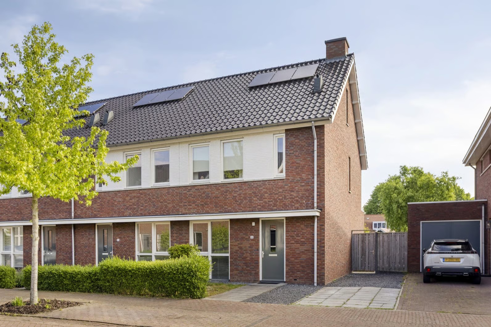 Hoekwoning Dominicus van Ophovenstraat 88 in Veghel
