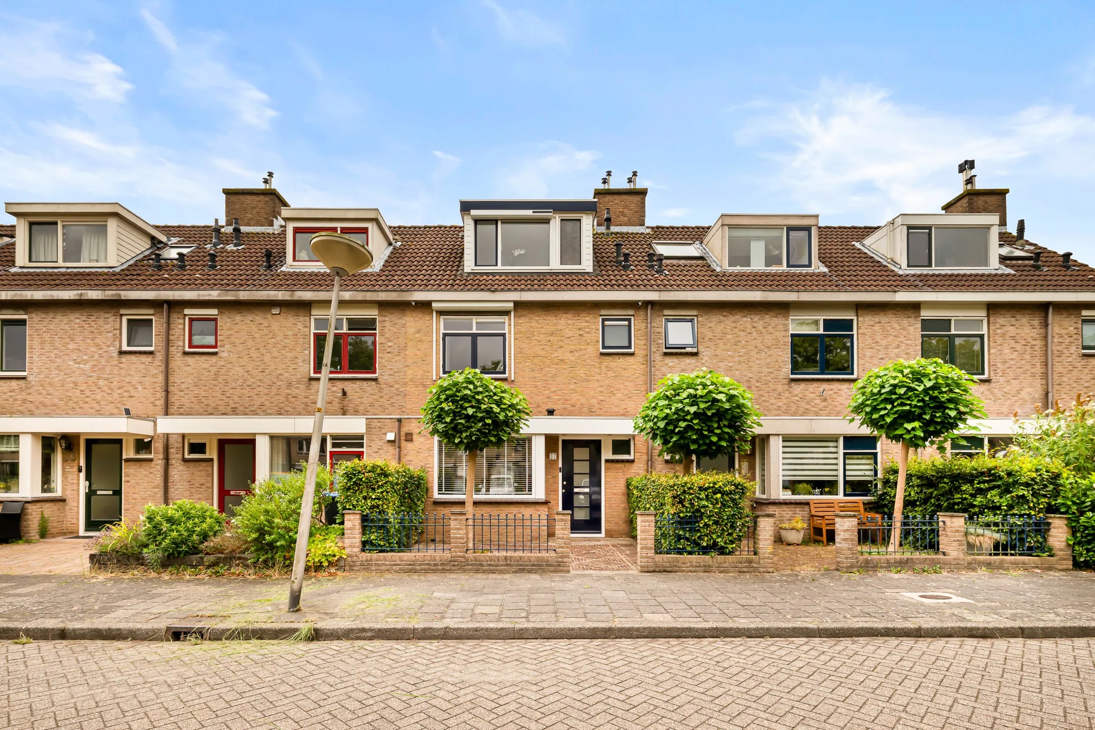 Tussenwoning De Kamp 37 in Velserbroek