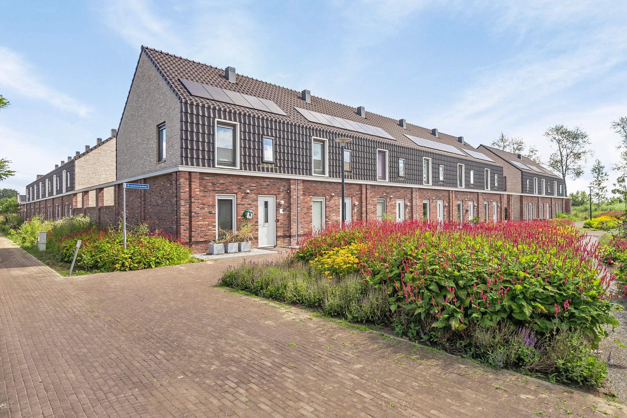 Tussenwoning Bloemenakker 5 in Veghel