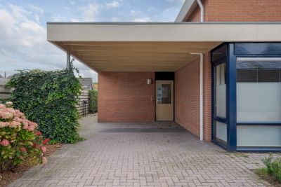 Eengezinswoning, 2-onder-1-kapwoning Kastanjelaan 4 in Westerbork