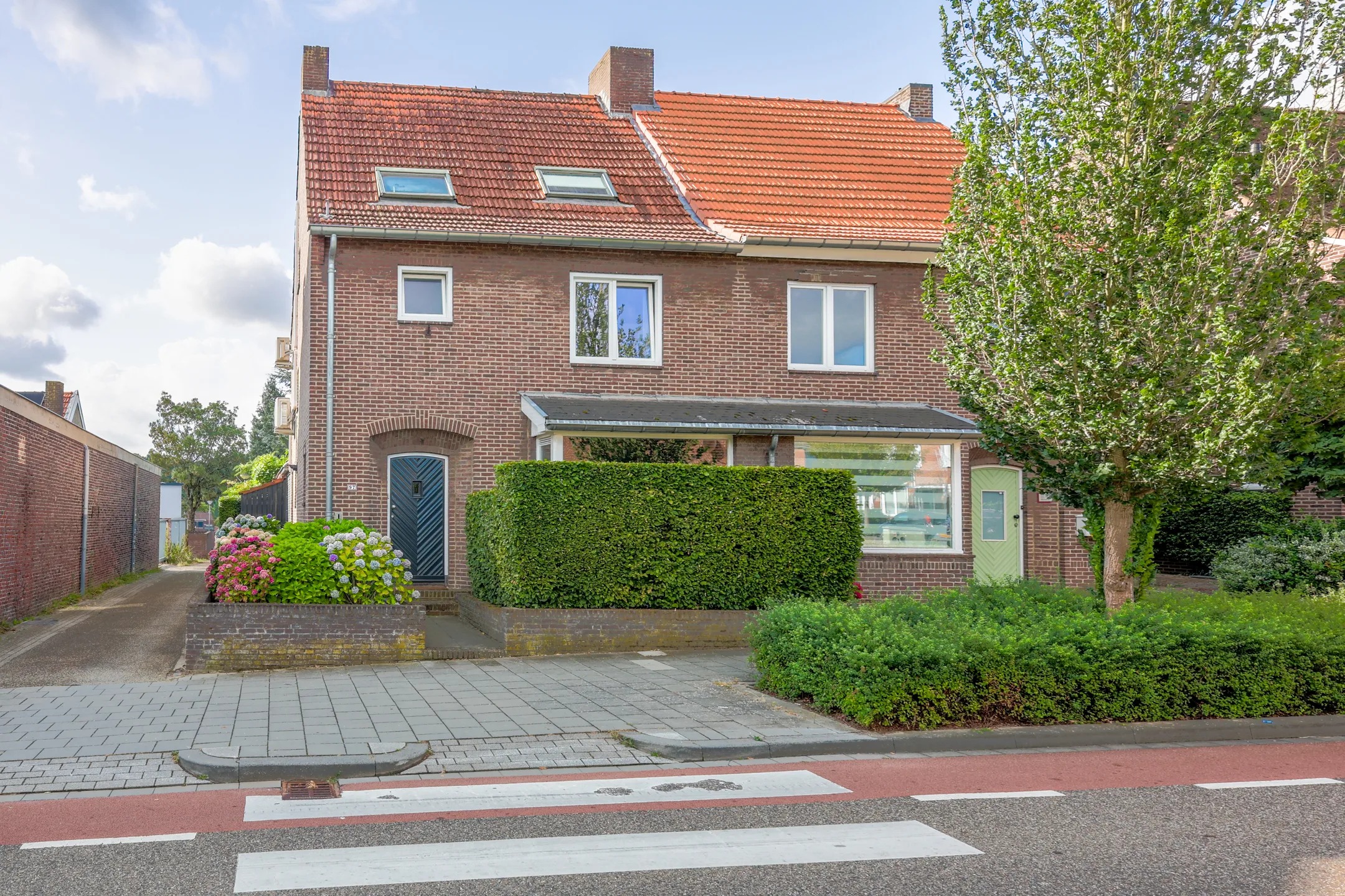 2-onder-1-kapwoning Laurastraat 97 in Eygelshoven