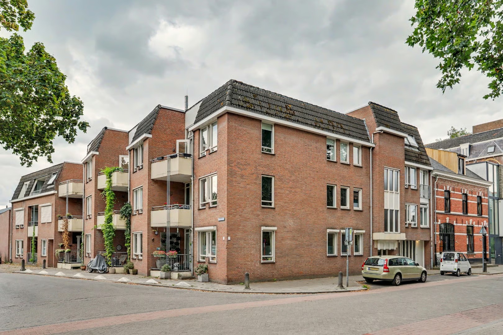 Galerijflat Pastoor de Katerstraat 1 o in Baarle-Nassau