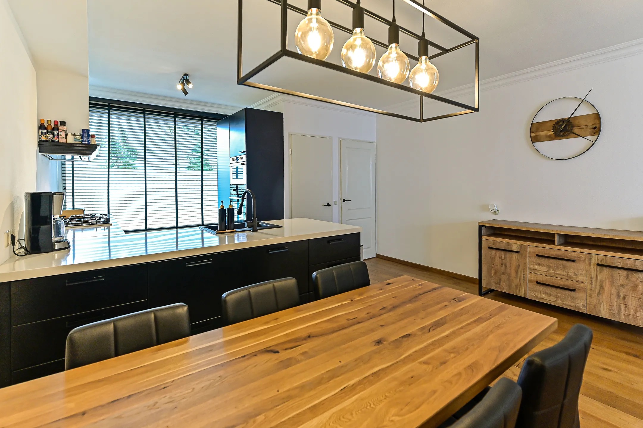 Tussenwoning Requesensstraat 13 in Venlo