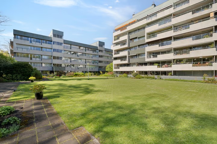 Portiekflat 's-Gravelandseweg 86 47 in Hilversum
