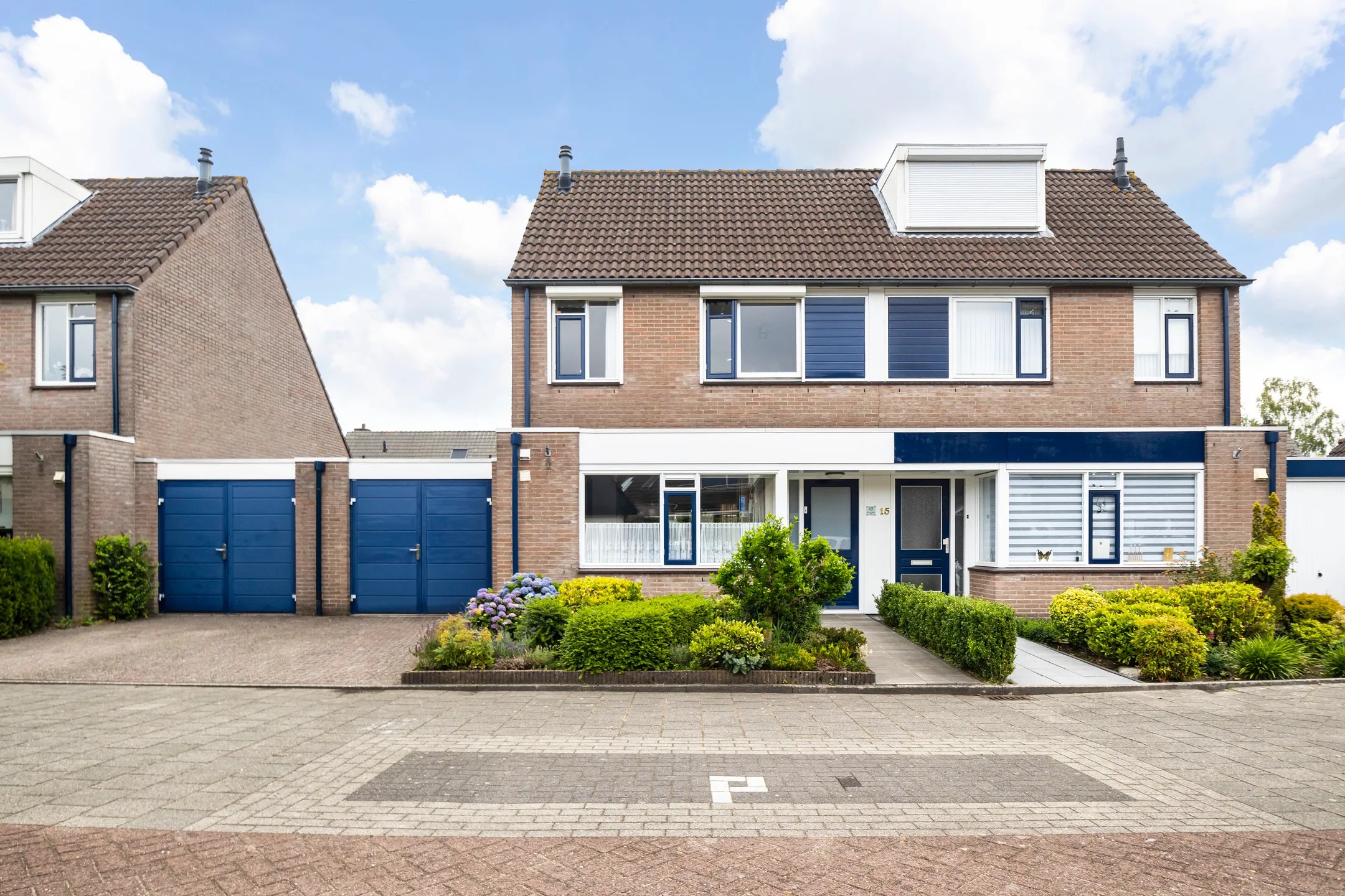 Geschakelde 2-onder-1-kapwoning Sibeliusstraat 13 in Veenendaal