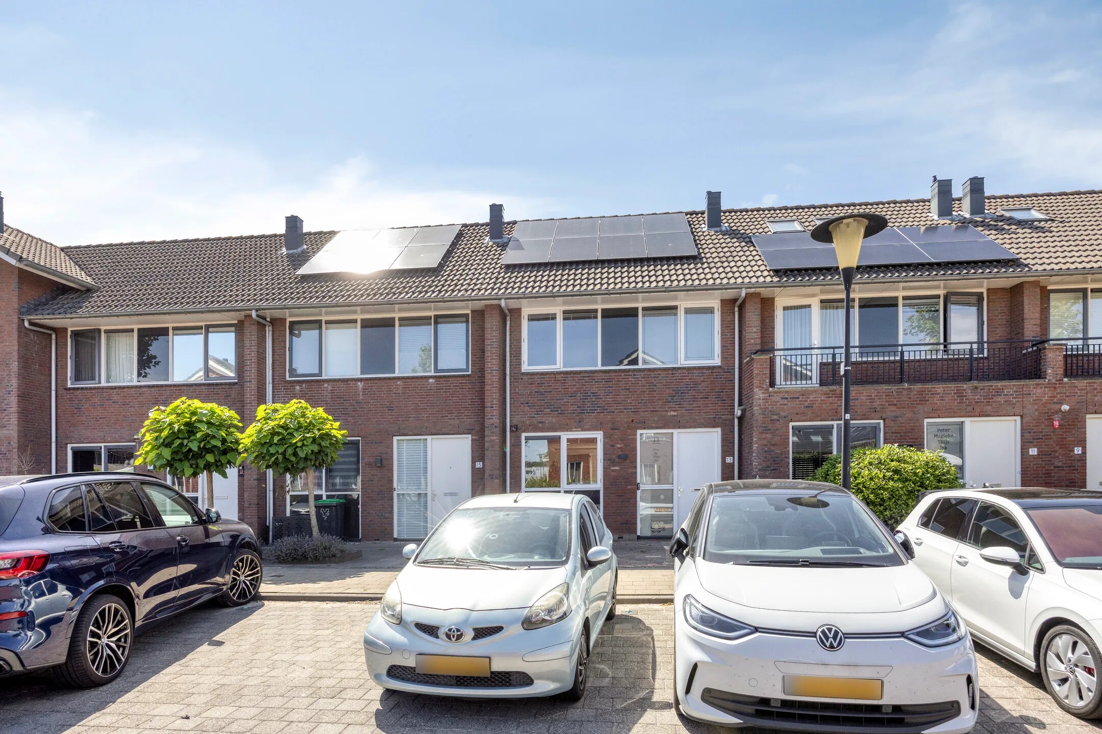 Tussenwoning Vrijenburglaan 13 in Barendrecht