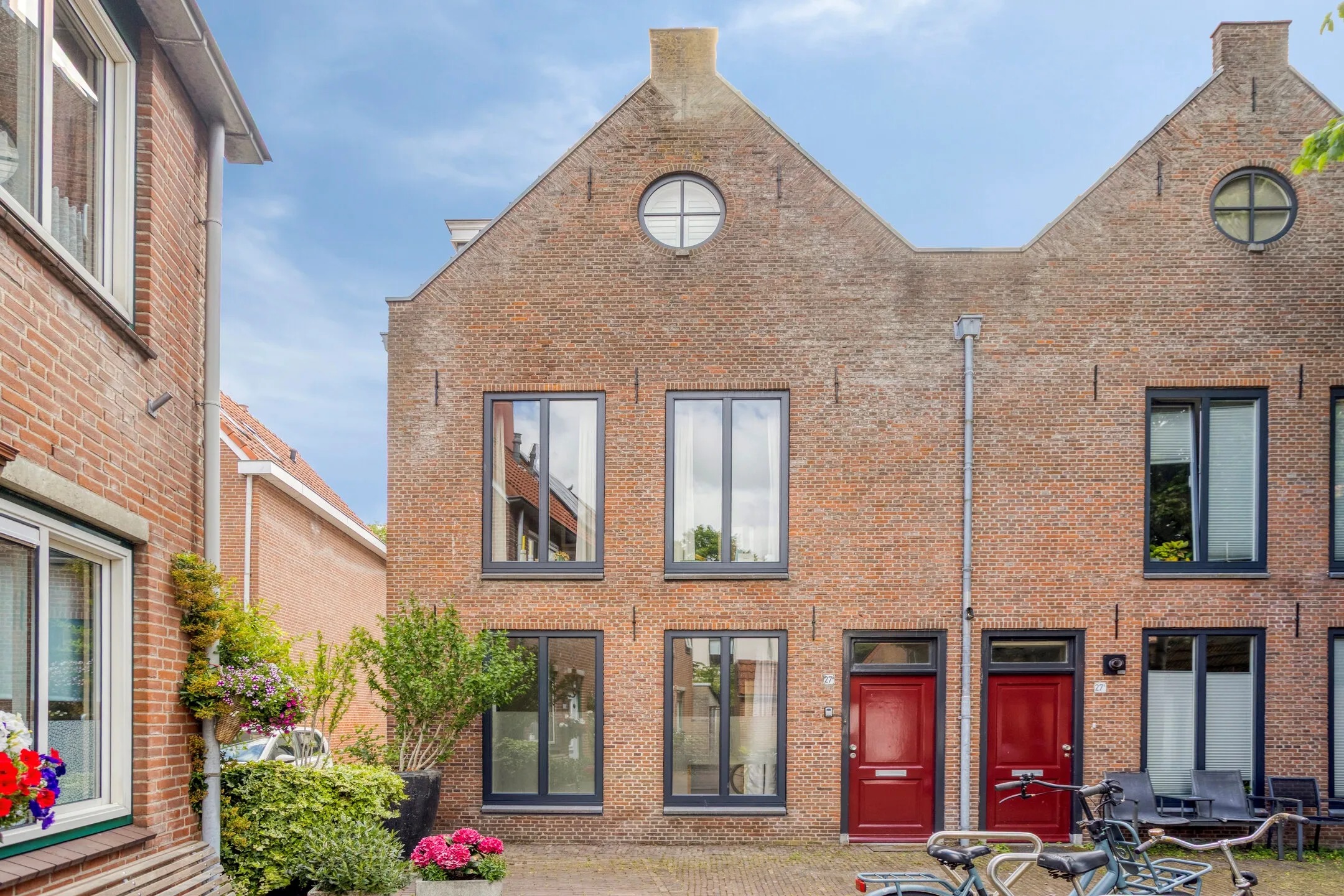 Benedenwoning Van der Lubbehof 27 A in Leiden