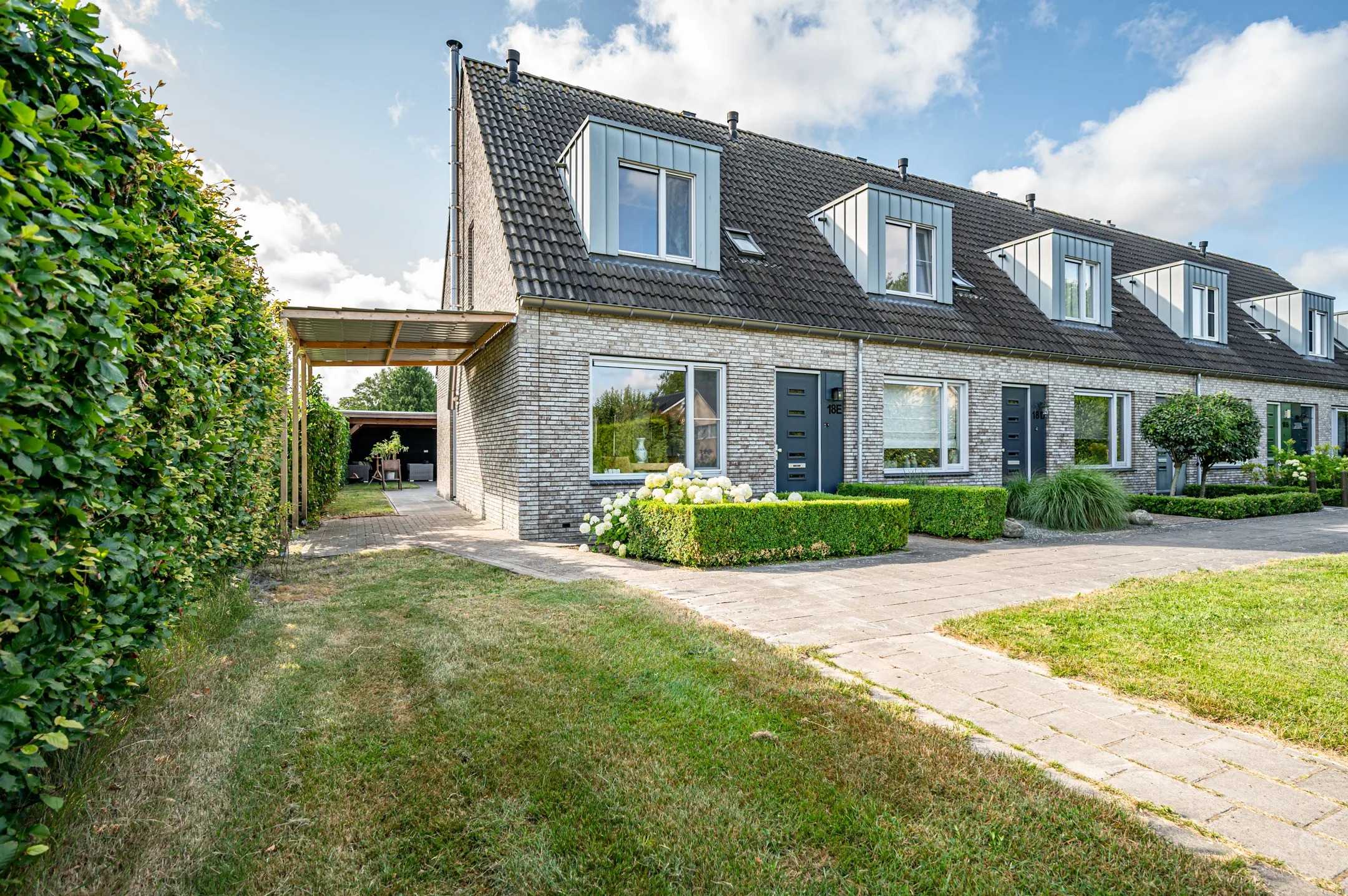 Hoekwoning Prinses Margrietlaan 18 e in Koekange