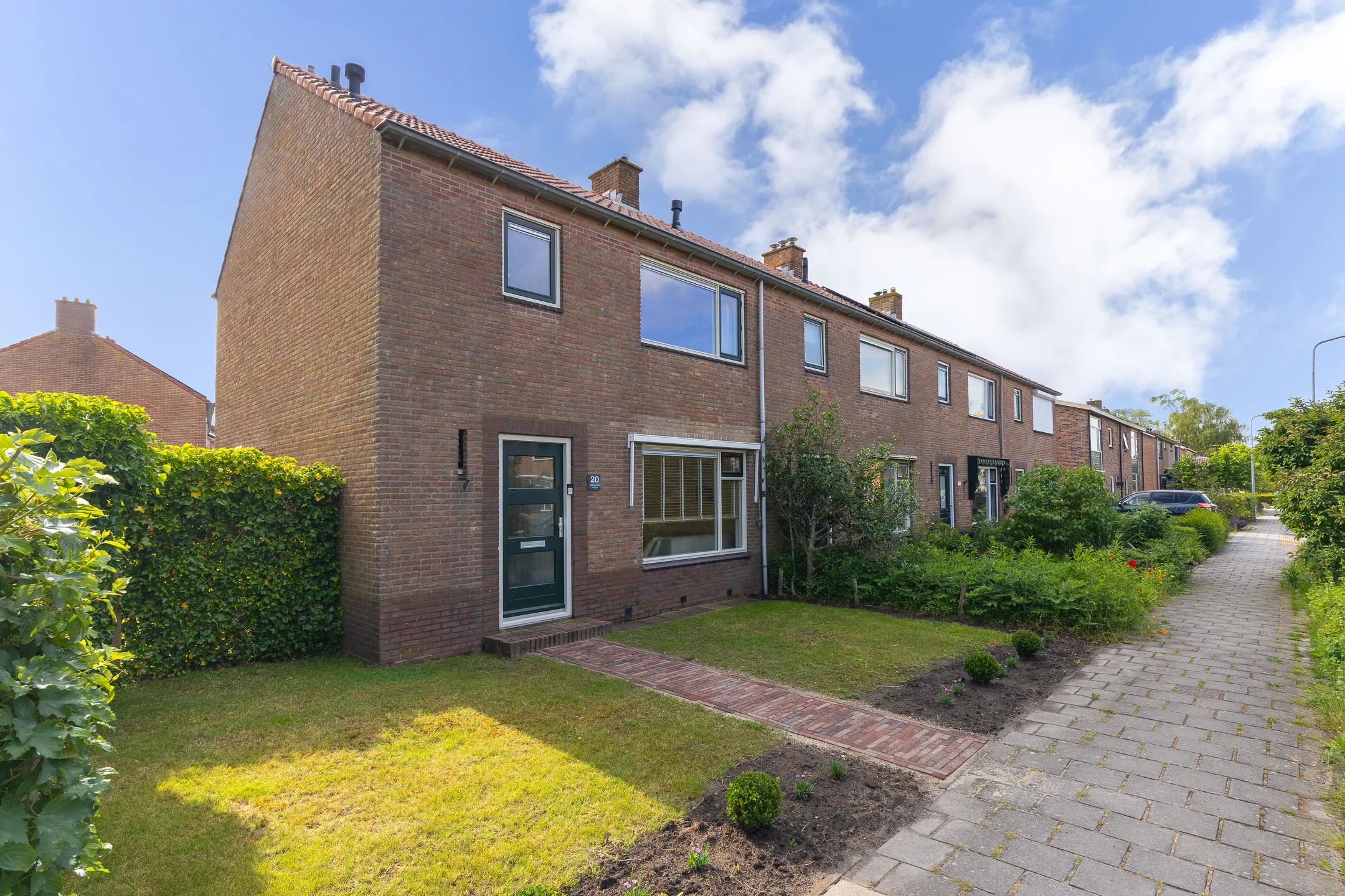 Hoekwoning Ammerdorfferstraat 20 in Ursem