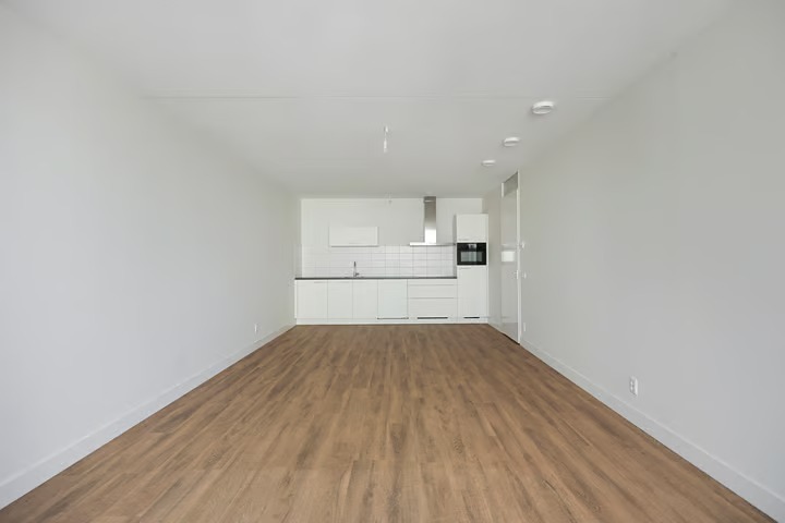 Bovenwoning Elzenhagensingel 224 in Amsterdam